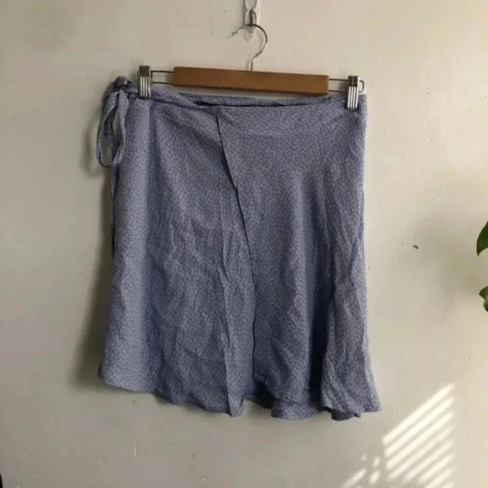 Brandy Melville Genevieve Blue White Floral Wrap‎ mini Skirt boho